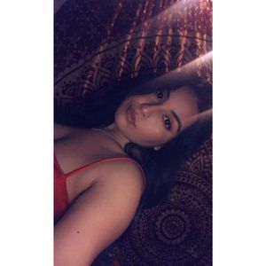 Meet your Posher, Valeria